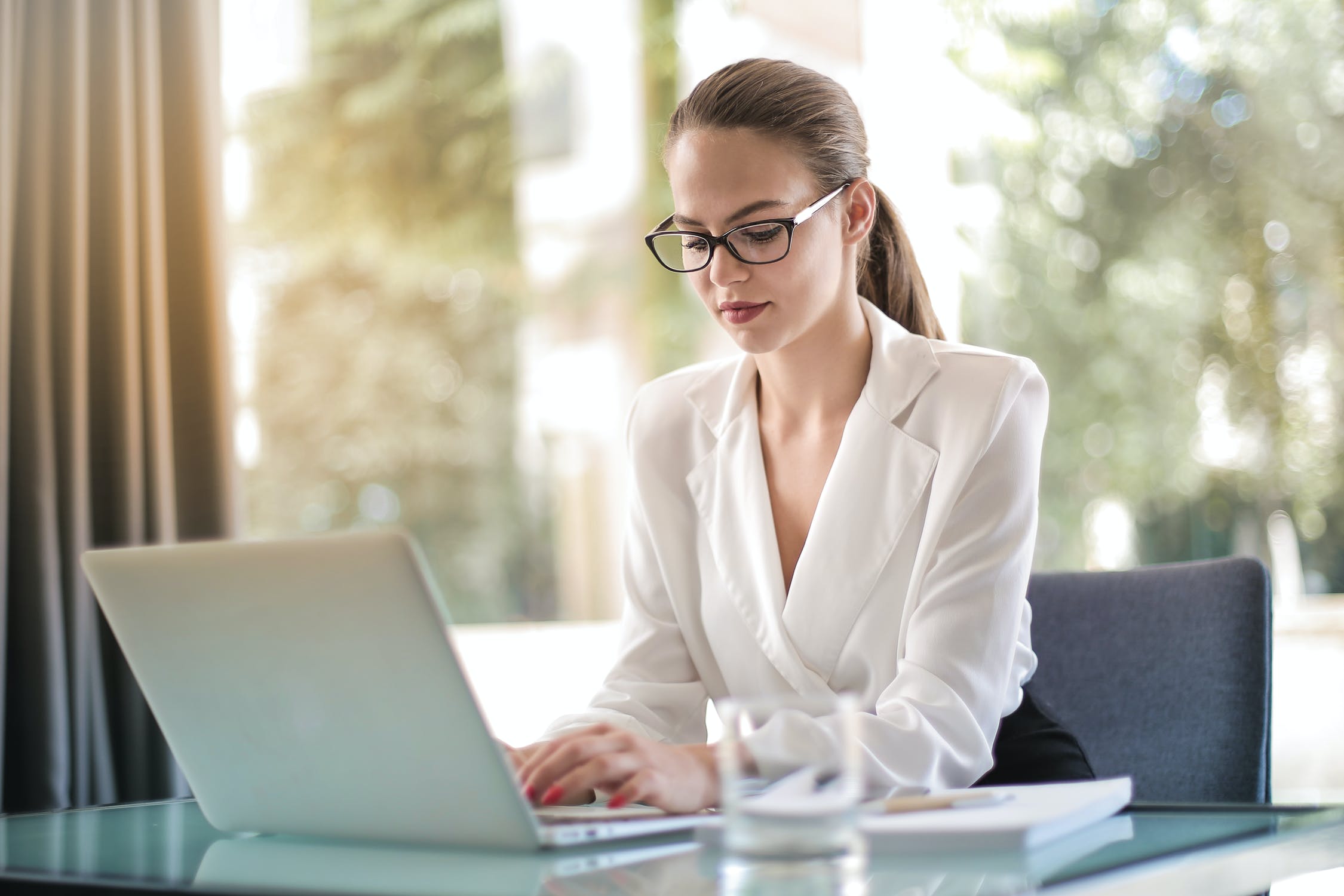 Top 5 Benefits of an Automated Marketing Follow-up Process for Banks