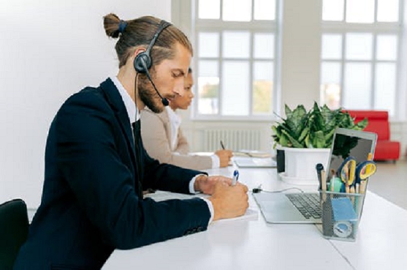 Whatâ€™s the Difference Between Dial-in and Dial-out Conference Calls?