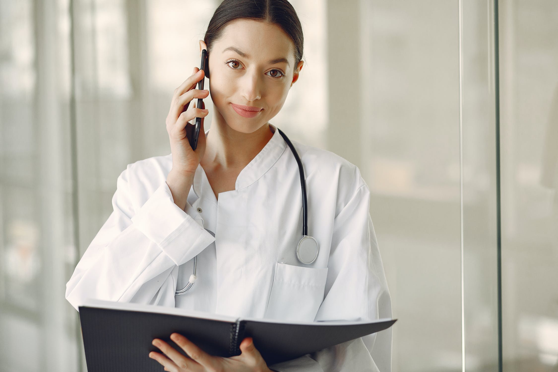 Top 7 Features of an Automated Hospital Mass Notification Solution