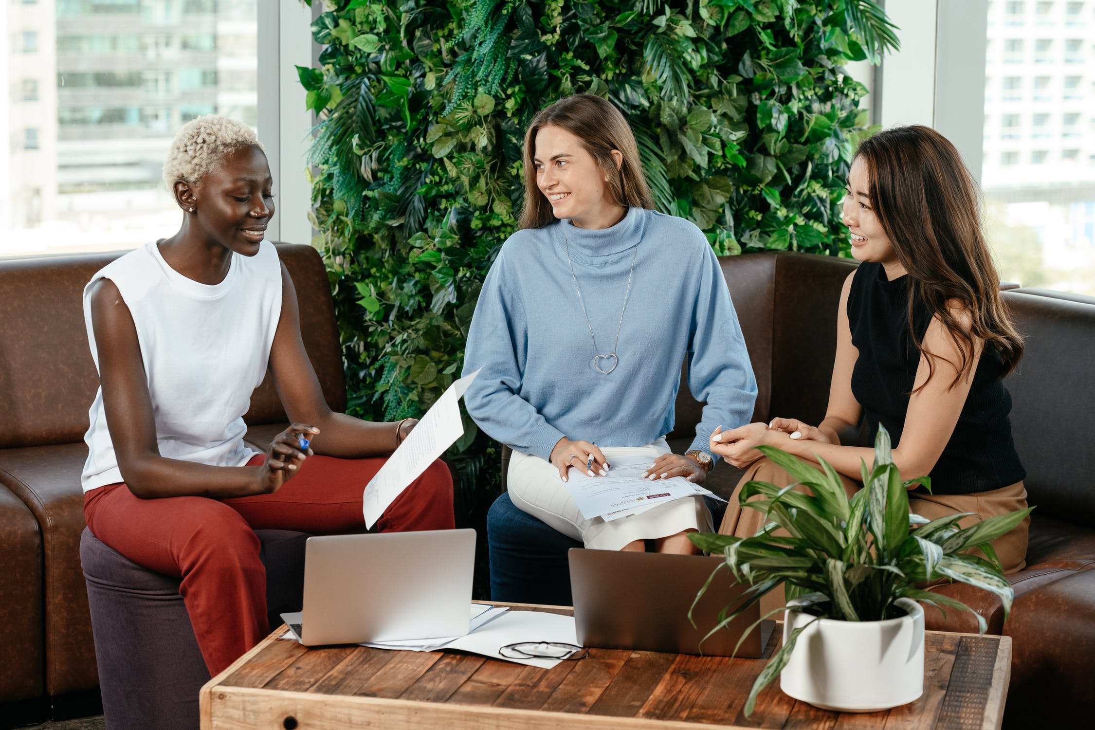 How to Build Donor Relationships with a Donor Engagement Strategy